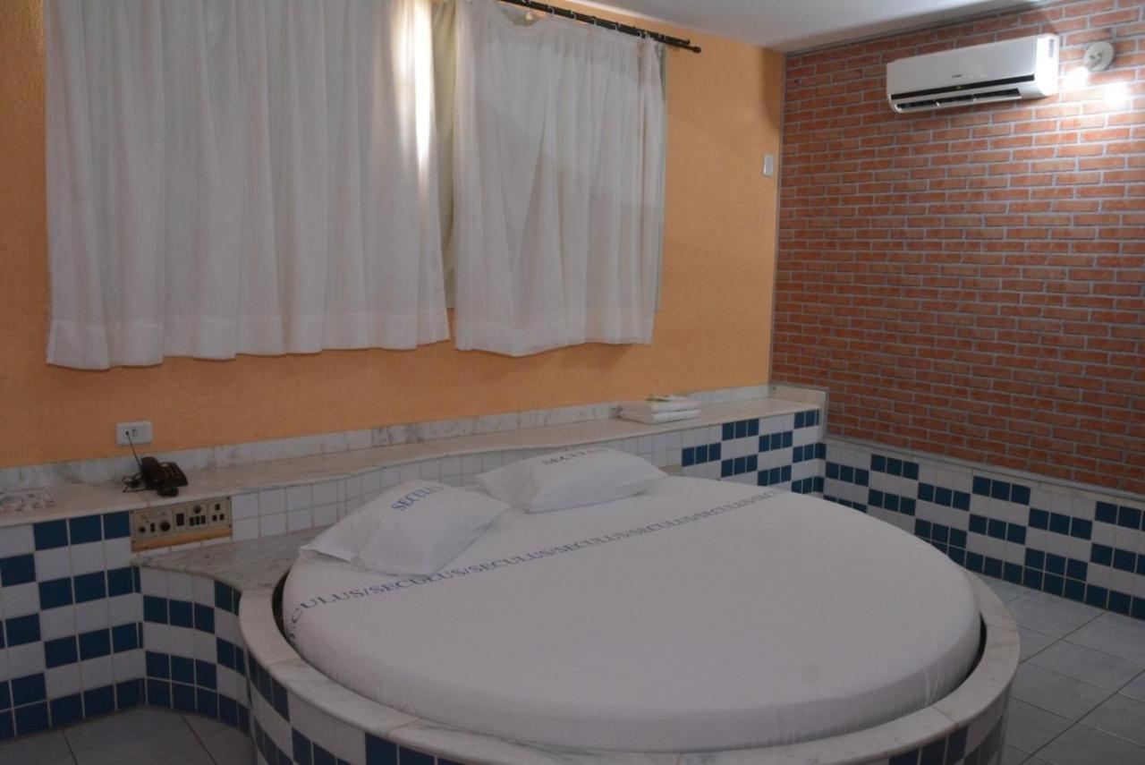 Motel Seculus Barretos Esterno foto